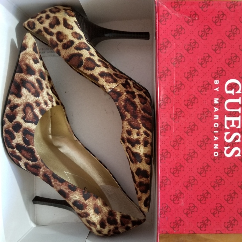 GUESS BY MARCIANO